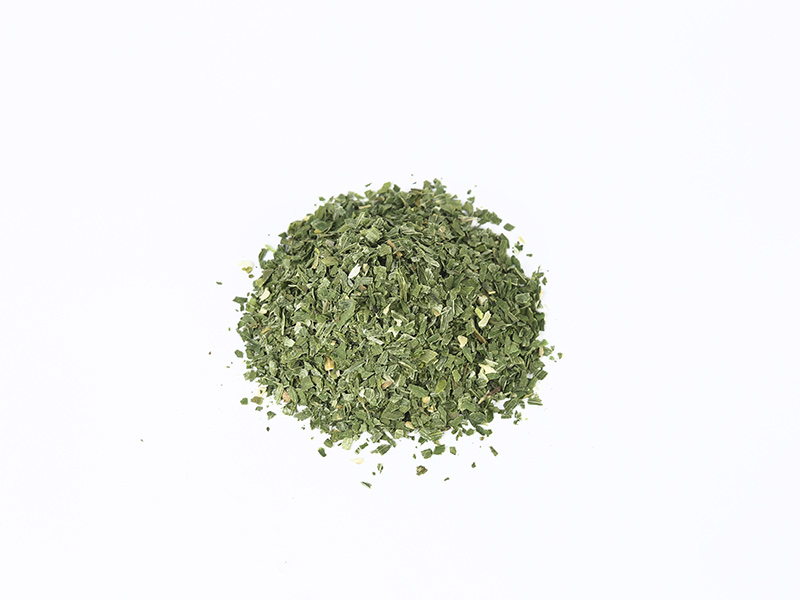 Scallion slices